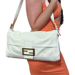 Auth Fendi XL Baguette white patent leather 2way Shoulder Bag crossbody clutch